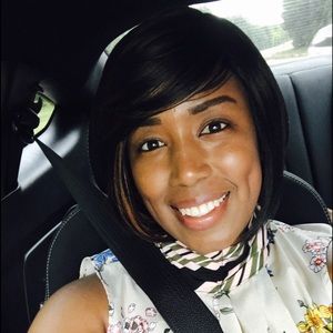 Meet your Posher, Deanna